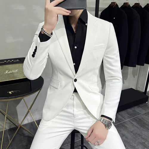Blazer Masculino em Algodão Rauffstein RS188, com corte slim fit e tecido leve, perfeito para eventos formais ou looks casuais sofisticados.