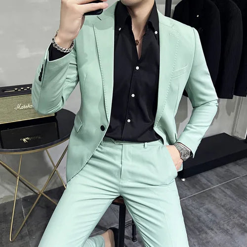 Blazer Masculino em Algodão Rauffstein RS188, com corte slim fit e tecido leve, perfeito para eventos formais ou looks casuais sofisticados.