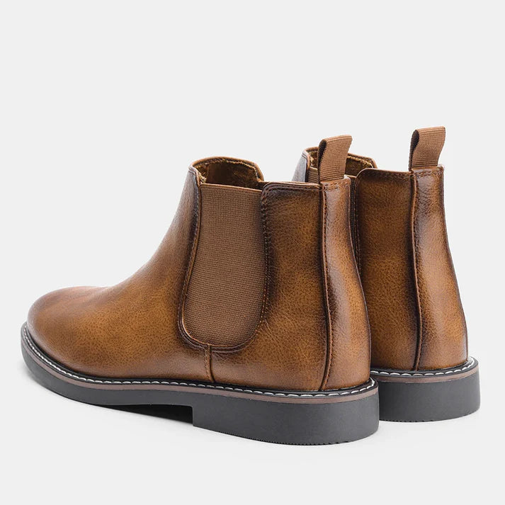 Bota Chelsea Masculina Rauffstein RS284 clássica, com couro nobre e design vitoriano, ideal para visuais casuais e formais.