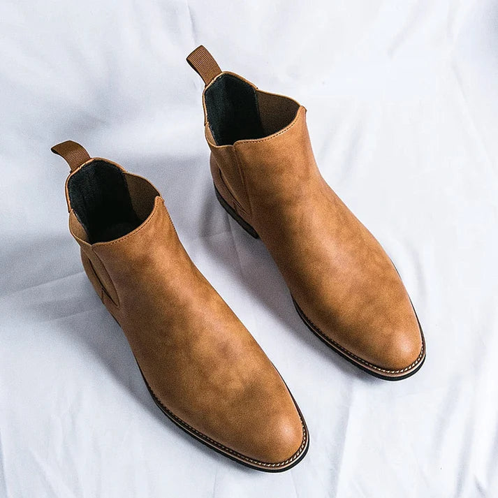 Bota Chelsea Masculina Rauffstein RS289 moderna, com design clássico e elegante, ideal para visuais casuais e formais com conforto.