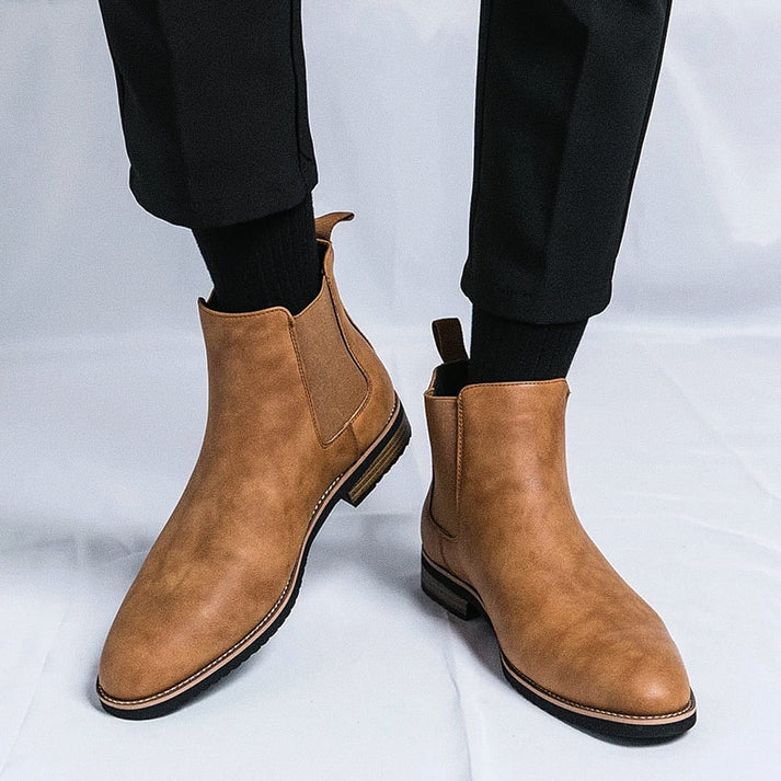 Bota Chelsea Masculina Rauffstein RS289 moderna, com design clássico e elegante, ideal para visuais casuais e formais com conforto.