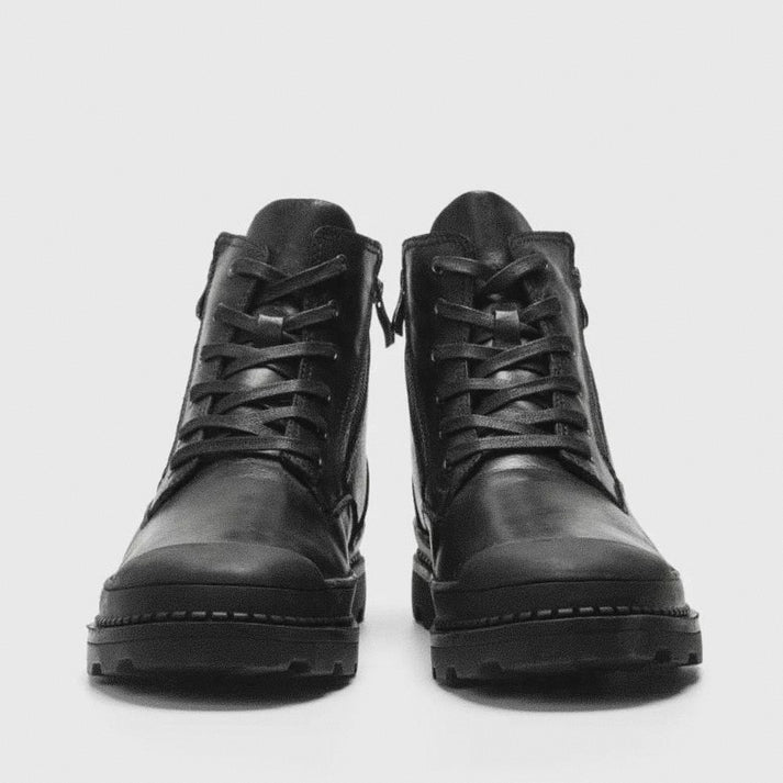 Bota Coturno Masculino Rauffstein RS295 militar, com design moderno, ideal para visuais casuais e situações exigentes com conforto.