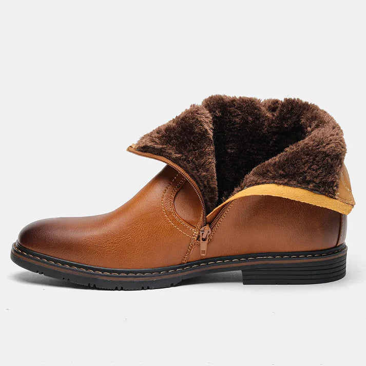 Bota Couro Forrada Rauffstein RS293 rústica, com couro premium e interior forrado, ideal para trabalho no campo com conforto.