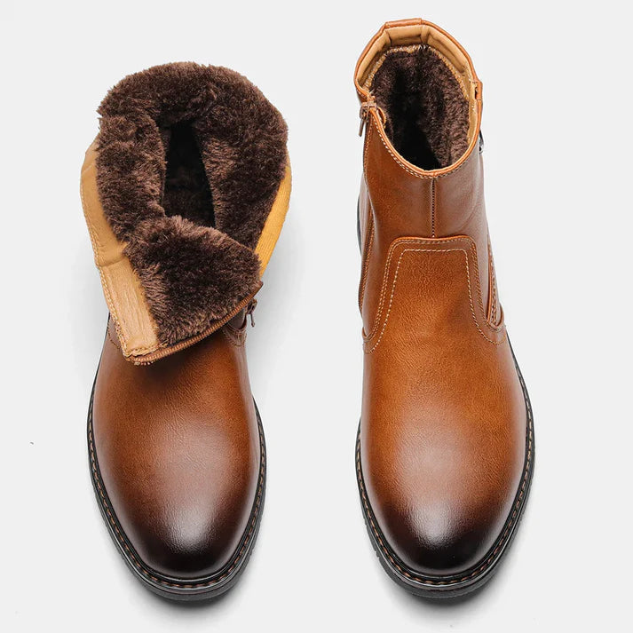 Bota Couro Forrada Rauffstein RS293 rústica, com couro premium e interior forrado, ideal para trabalho no campo com conforto.