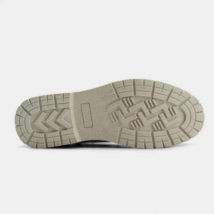 Bota Masculina de Couro Rauffstein RS296 robusta, com couro premium e design elegante, ideal para visuais autênticos com conforto.