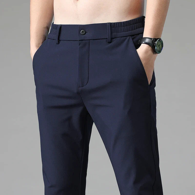 Calça Social Masculina Rauffstein RS203, com corte slim fit e tecido de nylon e spandex, perfeita para eventos formais, corporativos ou uso diário.