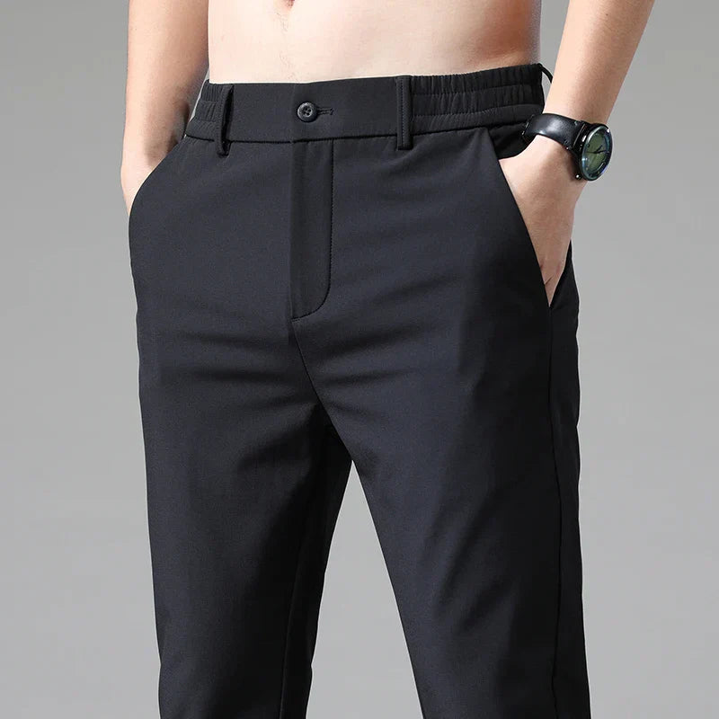 Calça Social Masculina Rauffstein RS203, com corte slim fit e tecido de nylon e spandex, perfeita para eventos formais, corporativos ou uso diário.