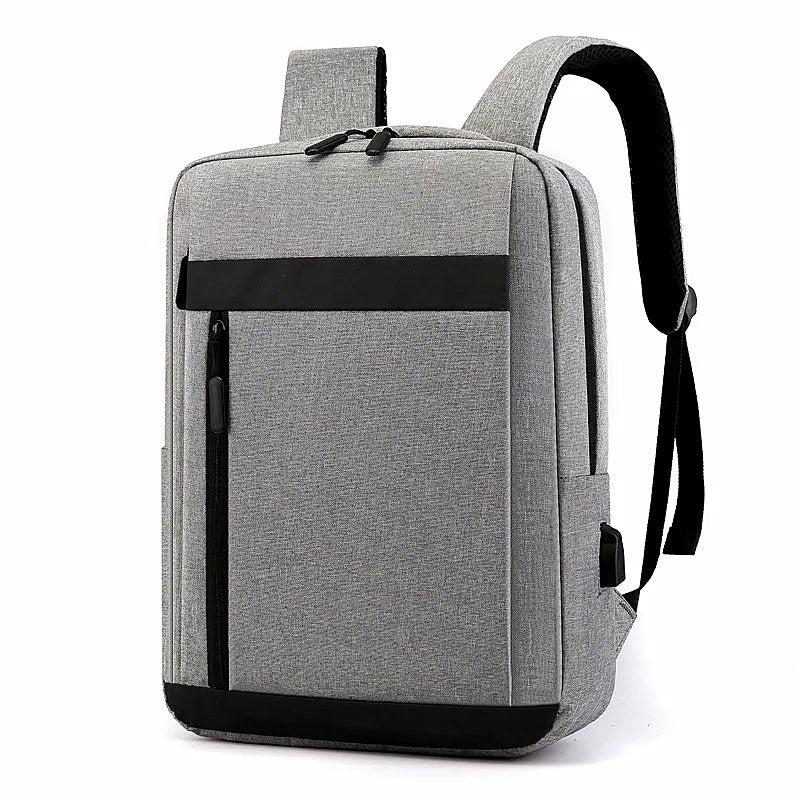 Mochila Executiva Rauffstein RS088 com compartimento para notebook 15", porta USB e alças acolchoadas para máximo conforto e praticidade.