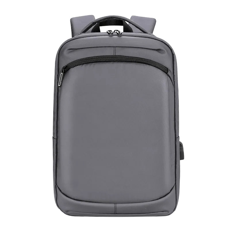 Mochila Executiva Rauffstein RS419 moderna, com porta USB e material impermeável, perfeita para notebook 15,6" em trabalho ou estudos com conforto.
