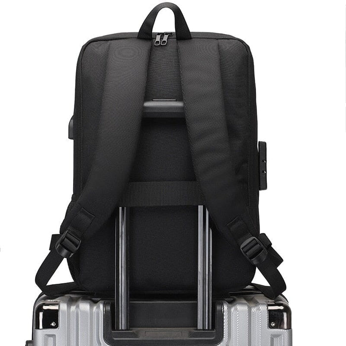 Mochila Executiva Rauffstein RS409 prática, com tecido impermeável e porta USB, perfeita para notebook 15" em viagens ou trabalho com sofisticação.
