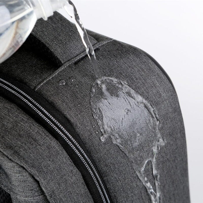 Mochila Executiva Rauffstein RS411 elegante, com tecido impermeável e porta USB, perfeita para notebook 15" em viagens ou trabalho com conforto.