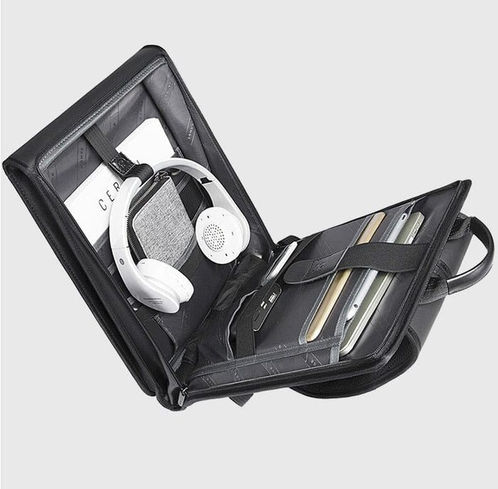 Mochila Executiva Rauffstein RS414 moderna, com tecido impermeável e espaço para notebook 15", perfeita para trabalho ou estudos com conforto.