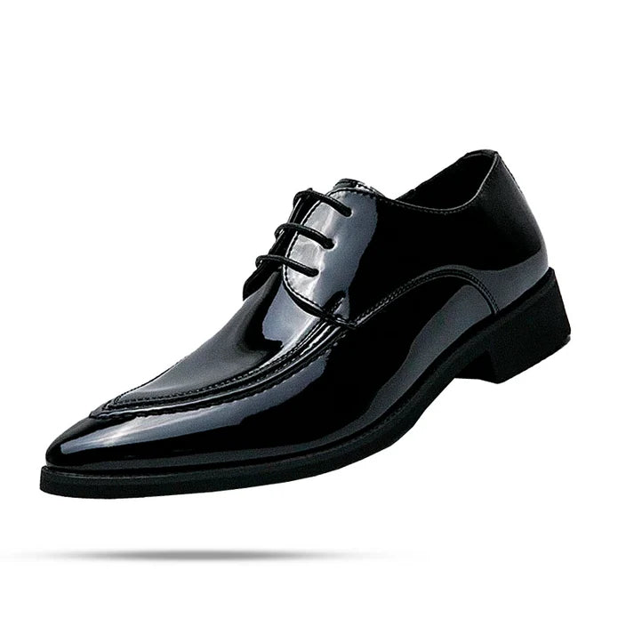 Sapato Derby em Couro Rauffstein RS366 elegante, com couro brilhante e plataforma 4 cm, ideal para visuais formais.