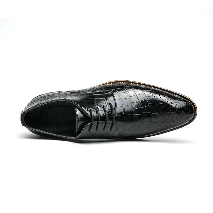 Sapato Derby em Couro Rauffstein RS361 clássico, com couro lustrado e cadarço trançado, ideal para visuais sociais.
