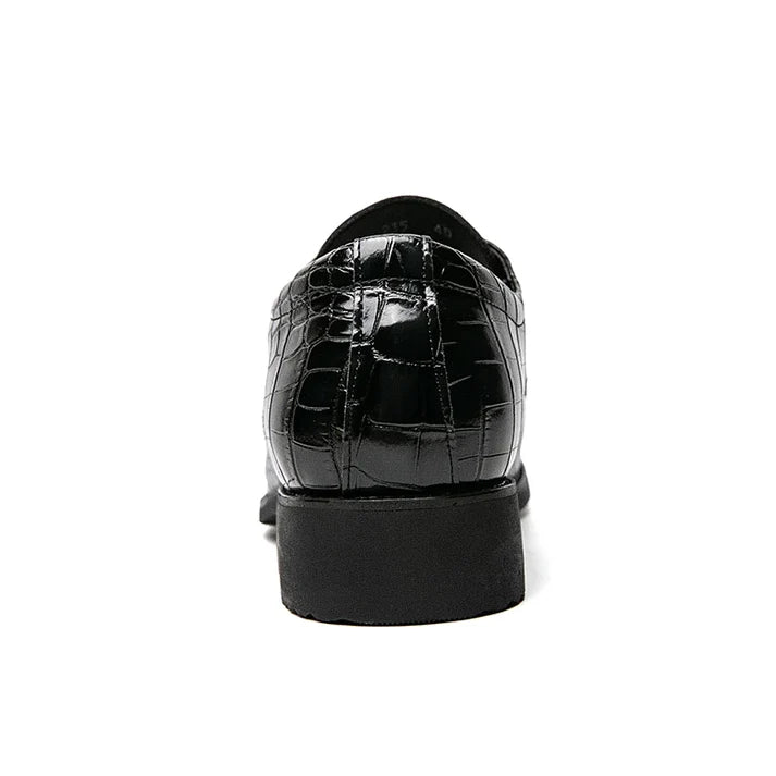Sapato Derby em Couro Rauffstein RS363 elegante, com couro envernizado e plataforma 3,5 cm, ideal para visuais sofisticados.