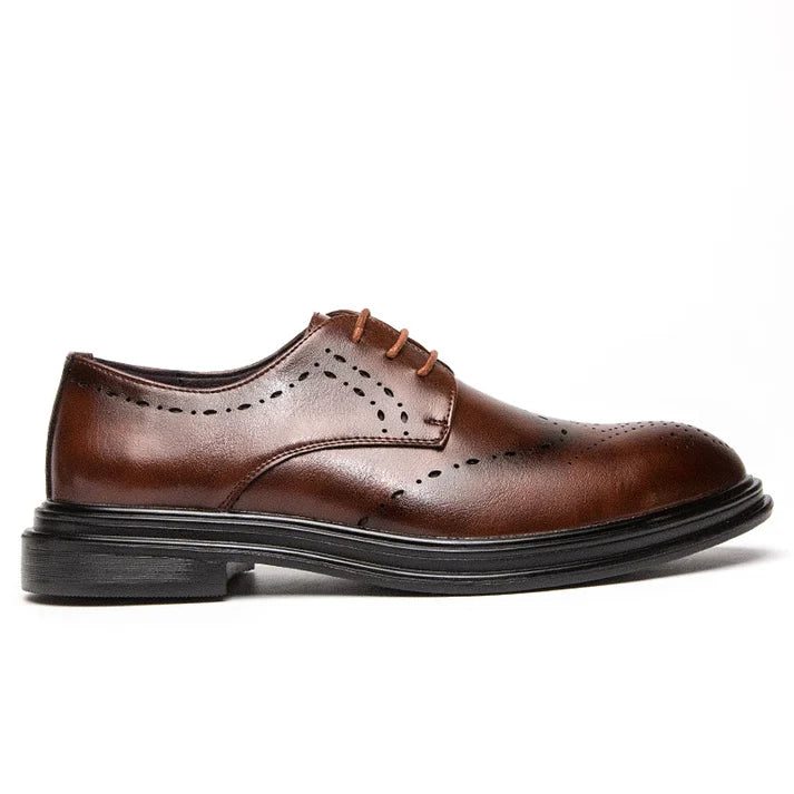 Sapato Derby em Couro Rauffstein RS365 versátil, com couro premium e plataforma 4 cm, ideal para visuais casuais e elegantes.