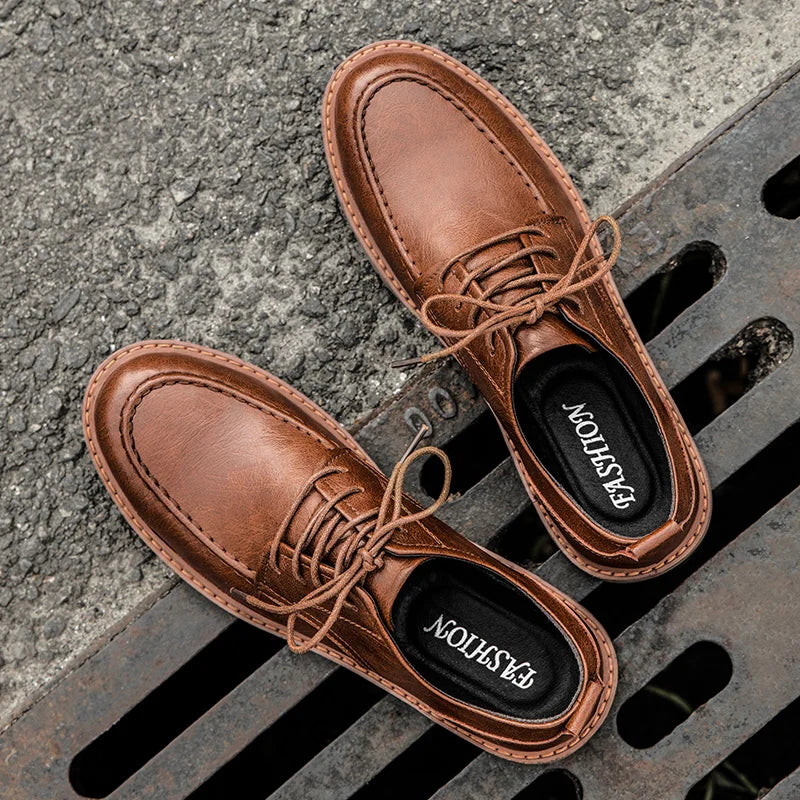 Sapato Masculino em Couro Rauffstein RS064, acabamento refinado, solado resistente e design sofisticado para conforto e estilo.