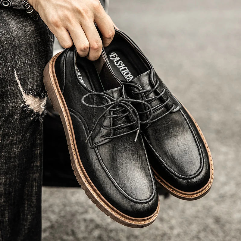 Sapato Masculino em Couro Rauffstein RS064, acabamento refinado, solado resistente e design sofisticado para conforto e estilo.