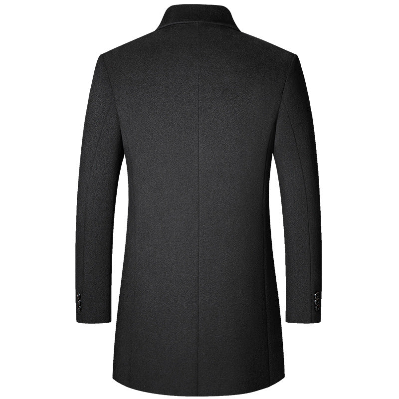 Sobretudo Masculino em Lã Rauffstein RS230, com gola polo, perfeito para inverno em looks formais ou casuais com conforto e sofisticação.