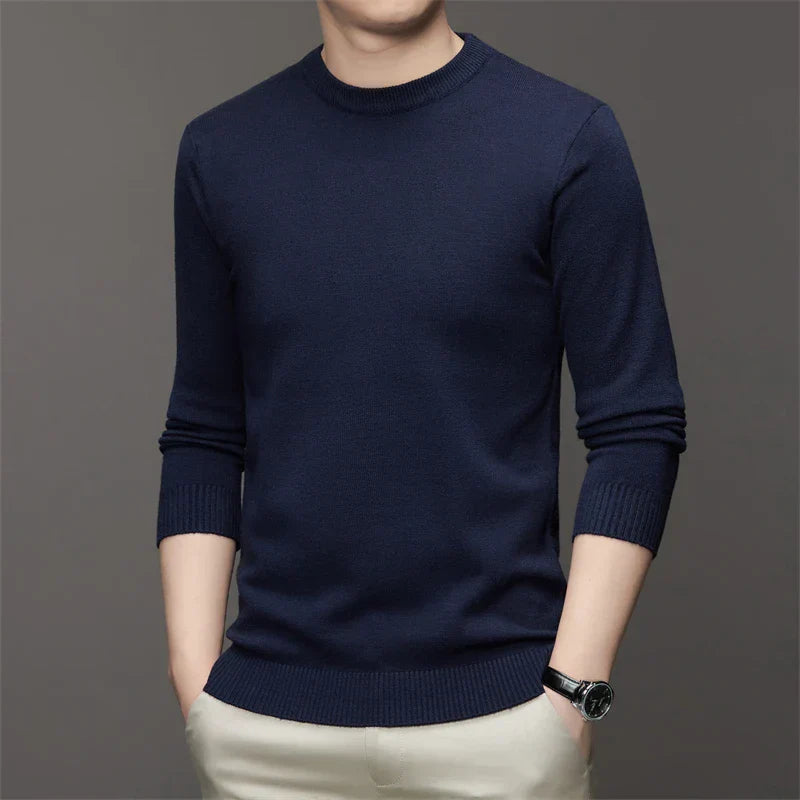 Suéter Casual Masculino Gola Redonda Rauffstein RS182, com modelagem slim fit, perfeito para looks casuais ou descontraídos com estilo e conforto.