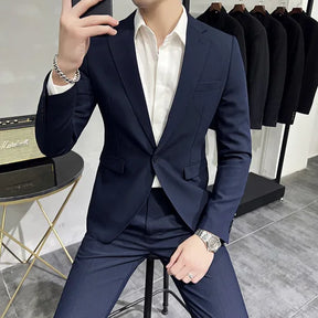 Blazer Masculino em Algodão Rauffstein RS188, com corte slim fit e tecido leve, perfeito para eventos formais ou looks casuais sofisticados.