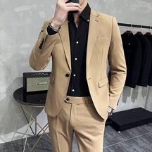 Blazer Masculino em Algodão Rauffstein RS188, com corte slim fit e tecido leve, perfeito para eventos formais ou looks casuais sofisticados.