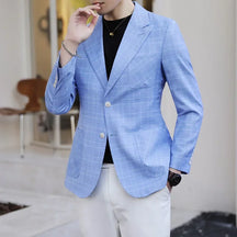 Blazer Masculino Rauffstein RS189, com corte regular e lapelas finas, perfeito para eventos formais ou looks casuais com estilo e conforto.