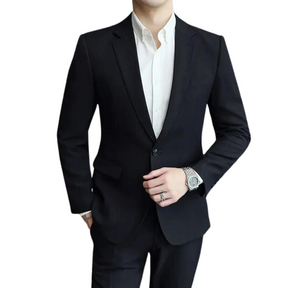 Blazer Masculino Rauffstein RS189, com corte regular e lapelas finas, perfeito para eventos formais ou looks casuais com estilo e conforto.