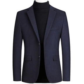 Blazer Masculino Slim Fit Rauffstein RS027, caimento ajustado, tecido premium e acabamento refinado para um visual elegante e moderno.