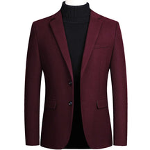 Blazer Masculino Slim Fit Rauffstein RS027, caimento ajustado, tecido premium e acabamento refinado para um visual elegante e moderno.