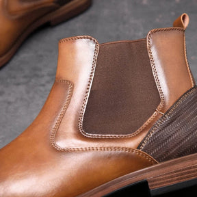 Bota Chelsea Masculina Rauffstein RS294 vitoriana, com design clássico, ideal para visuais rurais e trabalho com conforto e sofisticação.