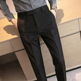 Calça de Alfaiataria Masculina Rauffstein RS055, corte slim fit, tecido premium, acabamento sofisticado e design versátil para um look elegante.