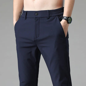 Calça Social Masculina Rauffstein RS203, com corte slim fit e tecido de nylon e spandex, perfeita para eventos formais, corporativos ou uso diário.