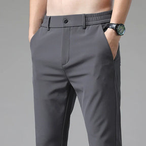 Calça Social Masculina Rauffstein RS203, com corte slim fit e tecido de nylon e spandex, perfeita para eventos formais, corporativos ou uso diário.