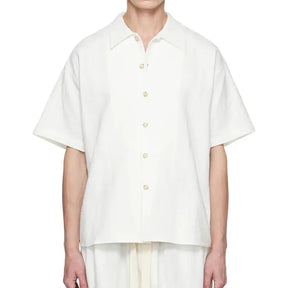 Camisa Linho Oversized Masculina Rauffstein RS345, modelagem ampla, tecido respirável e tecnologia anti amassado para um visual moderno e confortável.