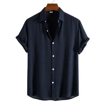 Camisa Manga Curta Lisa Rauffstein RS082, modelagem ajustada, tecido leve e design minimalista para sofisticação sem esforço.