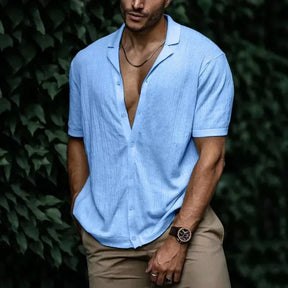 Camisa Masculina Rauffstein RS083 com modelagem ajustada, gola polo e tecido respirável, ideal para estilo e conforto em qualquer ocasião.