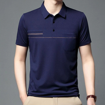 Camisa Polo em Algodão Rauffstein RS236 elegante, com detalhes listrados e design moderno, ideal para visuais casuais e formais com conforto.