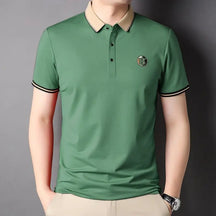 Camisa Polo Masculina Rauffstein RS239 elegante, com bordado refinado e design atemporal, ideal para visuais casuais e formais com conforto.