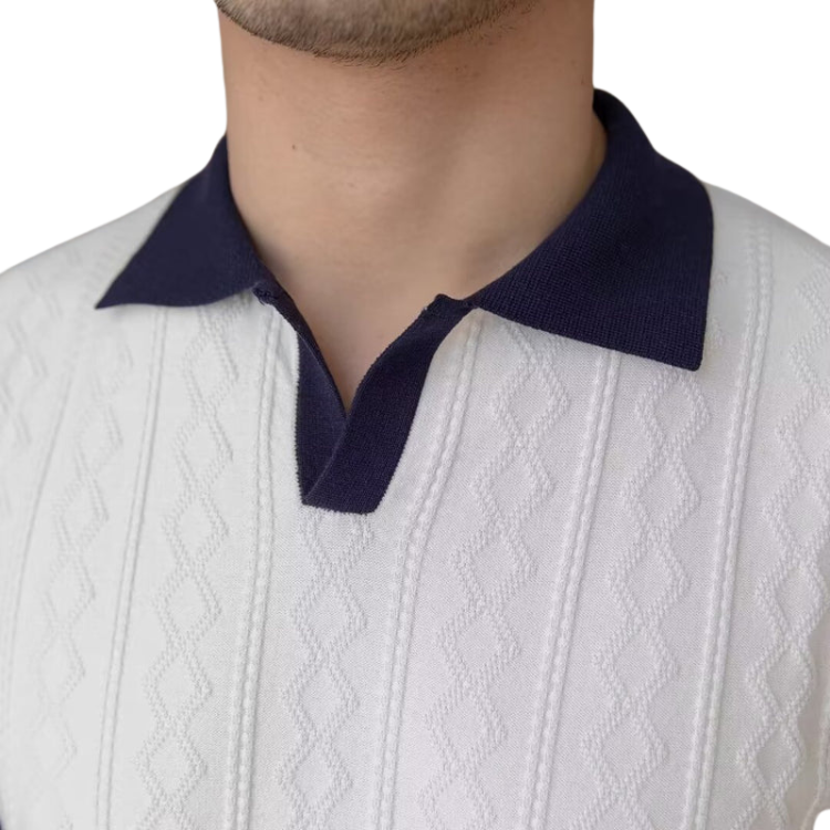 Camisa Polo Masculina Tricot Rauffstein RS025, modelagem slim fit, tecido respirável e textura jacquard para um visual elegante e confortável.