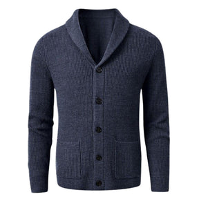 Cardigan Gola V Masculino Rauffstein RS390 elegante, com lã merino e design sofisticado, perfeito para visuais casuais ou formais em dias frios.