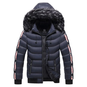 Jaqueta puffer masculina Rauffstein RS112 com capuz forrado, fechamento em zíper e design acolchoado para proteção térmica.