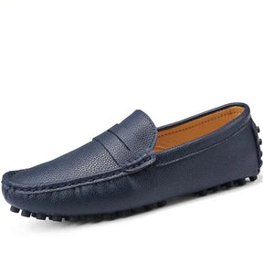 Mocassim Masculino em Couro Rauffstein RS041, design clássico e sofisticado, solado flexível, couro de alta qualidade e palmilha macia para máximo conforto.