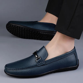 Mocassim Masculino em Couro Rauffstein RS042, design clássico, solado flexível, couro premium e acabamento refinado para máximo conforto e elegância.