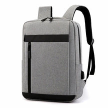 Mochila Executiva Rauffstein RS088 com compartimento para notebook 15", porta USB e alças acolchoadas para máximo conforto e praticidade.
