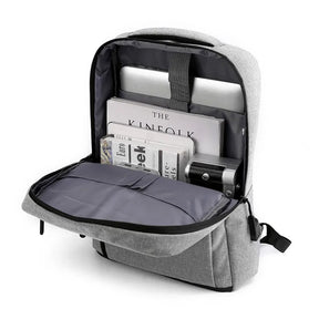 Mochila Executiva Rauffstein RS088 com compartimento para notebook 15", porta USB e alças acolchoadas para máximo conforto e praticidade.