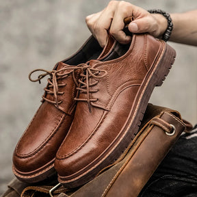 Sapato Masculino em Couro Rauffstein RS064, acabamento refinado, solado resistente e design sofisticado para conforto e estilo.