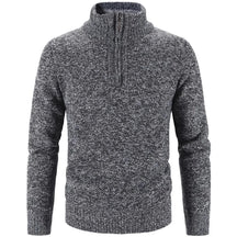 Suéter Masculino Gola Bordado Meio Zíper Rauffstein RS181, com modelagem slim fit, perfeito para inverno em ocasiões casuais ou semi-formais.