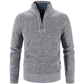 Suéter Masculino Gola Bordado Meio Zíper Rauffstein RS181, com modelagem slim fit, perfeito para inverno em ocasiões casuais ou semi-formais.