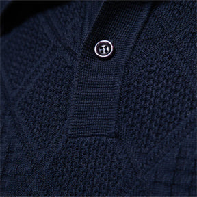 Suéter Rauffstein RS178: slim fit, gola alta, tecido premium, ideal para inverno em looks casuais ou formais com elegância e conforto térmico.